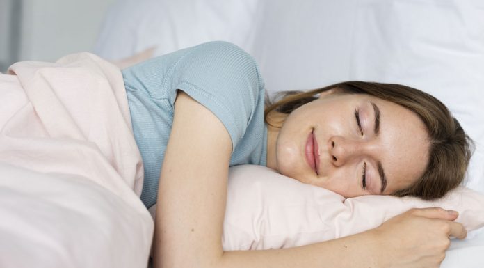 Bel Fıtığında Yatak Seçimi, Uyku Pozisyonları ve daha fazlası